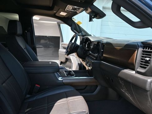 Used 2026 Chevrolet Silverado 3500 High Country w/ High Country Premium Package AWD/4WD image 23