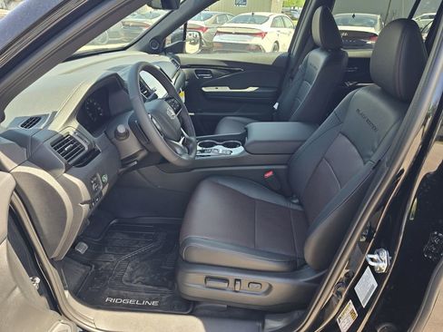 New 2026 Honda Ridgeline Black Edition image 14