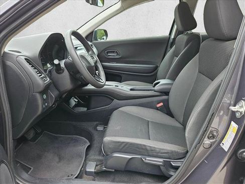Used 2019 Honda HR-V LX image 14