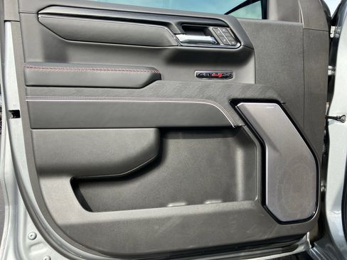 Used 2025 GMC Sierra 1500 AT4X AWD/4WD image 17