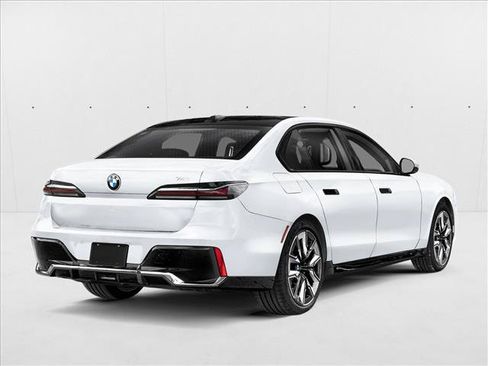 Used 2026 BMW 740i RWD image 2