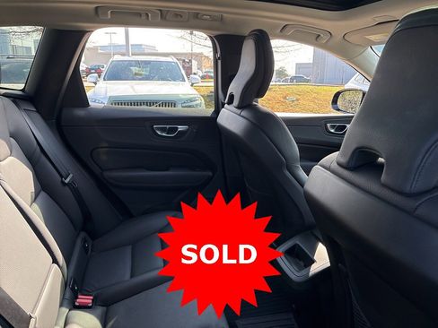 Certified 2023 Volvo XC60 B5 Plus w/ Protection Package Premier image 11