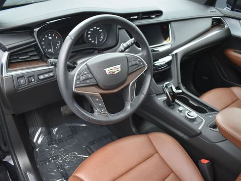 Certified 2024 Cadillac XT5 Premium Luxury w/ Technology Package AWD/4WD image 13