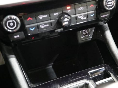 Used 2025 Jeep Compass Limited AWD/4WD image 30
