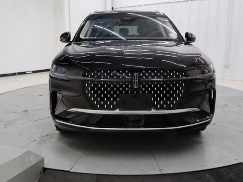 Used 2024 Lincoln Nautilus Reserve w/ Equipment Group 202A image 11