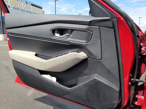 Used 2023 Honda Accord EX image 26