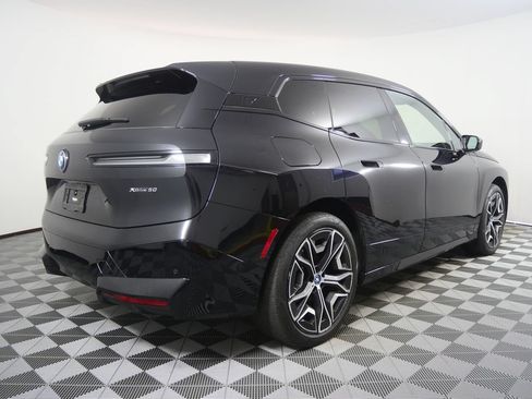 Used 2024 BMW iX xDrive50 w/ Premium Package AWD/4WD image 3