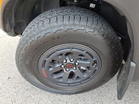 Used 2026 Nissan Frontier PRO-4X w/ Pro-4x Convenience Package AWD/4WD image 3