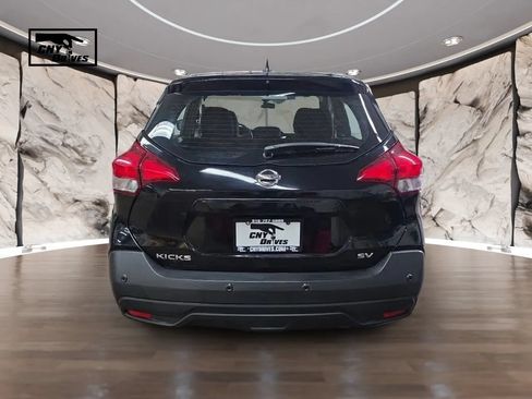Used 2020 Nissan Kicks SV FWD image 6