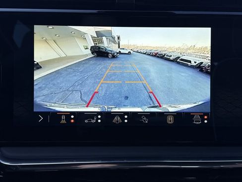 Used 2024 GMC Sierra 3500 Denali Ultimate image 9