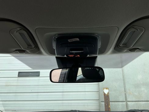 Used 2025 Toyota Corolla LE image 15