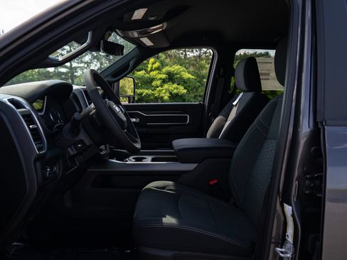 New 2026 RAM 3500 Big Horn AWD/4WD image 14