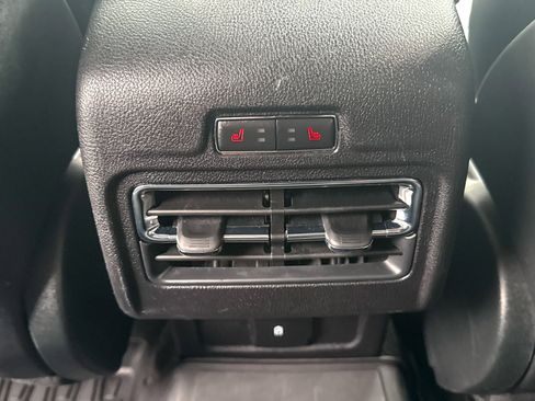 Certified 2022 Lincoln Corsair Standard w/ Equipment Group 101A image 23