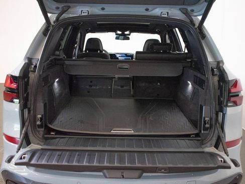 Used 2025 BMW X5 xDrive40i w/ M Sport Package AWD/4WD image 27