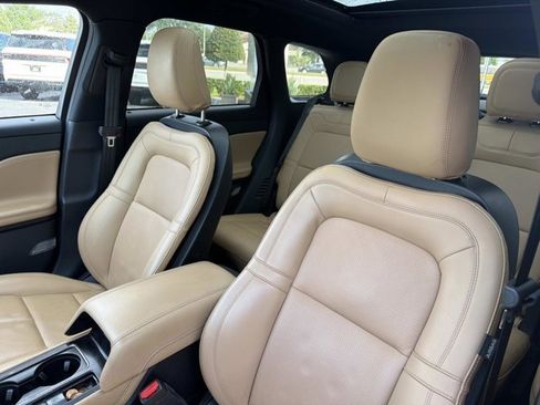 Certified 2021 Lincoln Corsair Reserve w/ Equipment Group 201A AWD/4WD image 14
