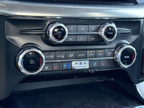 Used 2022 Ford F150 Lariat w/ Equipment Group 502A High AWD/4WD image 24