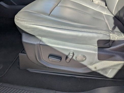 Certified 2024 Ford Expedition Max XLT image 17