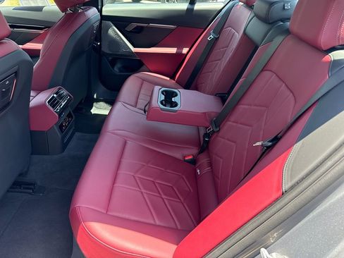 Used 2026 BMW 530i w/ M Sport Package RWD image 17