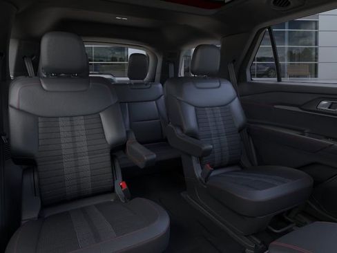 Used 2026 Ford Explorer ST-Line w/ ST-Line Street Pack AWD/4WD image 11