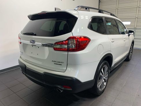 Used 2022 Subaru Ascent Limited image 3
