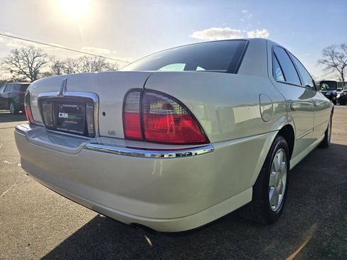 Used 2004 Lincoln LS RWD image 12