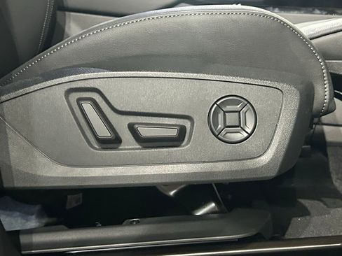 Used 2025 Audi Q6 e-tron Prestige w/ Black Warm Weather Package AWD/4WD image 56