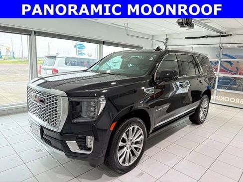 Used 2021 GMC Yukon Denali w/ Denali Premium Package image 4