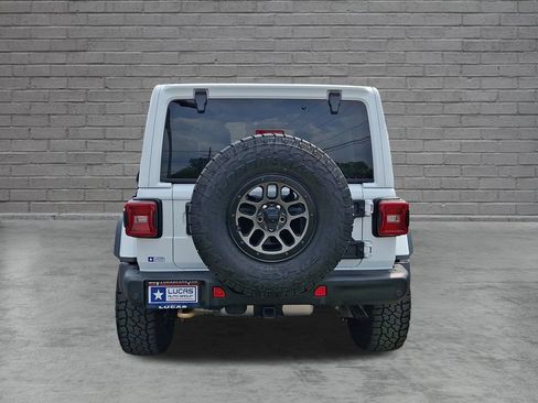 Used 2023 Jeep Wrangler Unlimited Rubicon 392 w/ Xtreme Recon 35" Tire Package AWD/4WD image 10