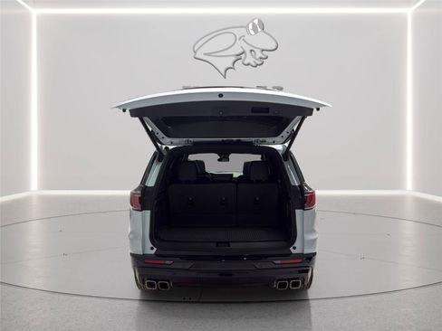 Used 2026 GMC Acadia Denali Ultimate w/ LPO, Floor Liner Package AWD/4WD image 10