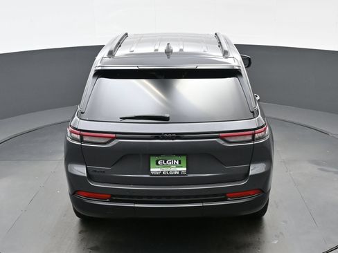Used 2024 Jeep Grand Cherokee Altitude AWD/4WD image 40