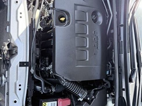 Used 2019 Toyota Corolla SE w/ Carpet Mat Package (TMS) image 19