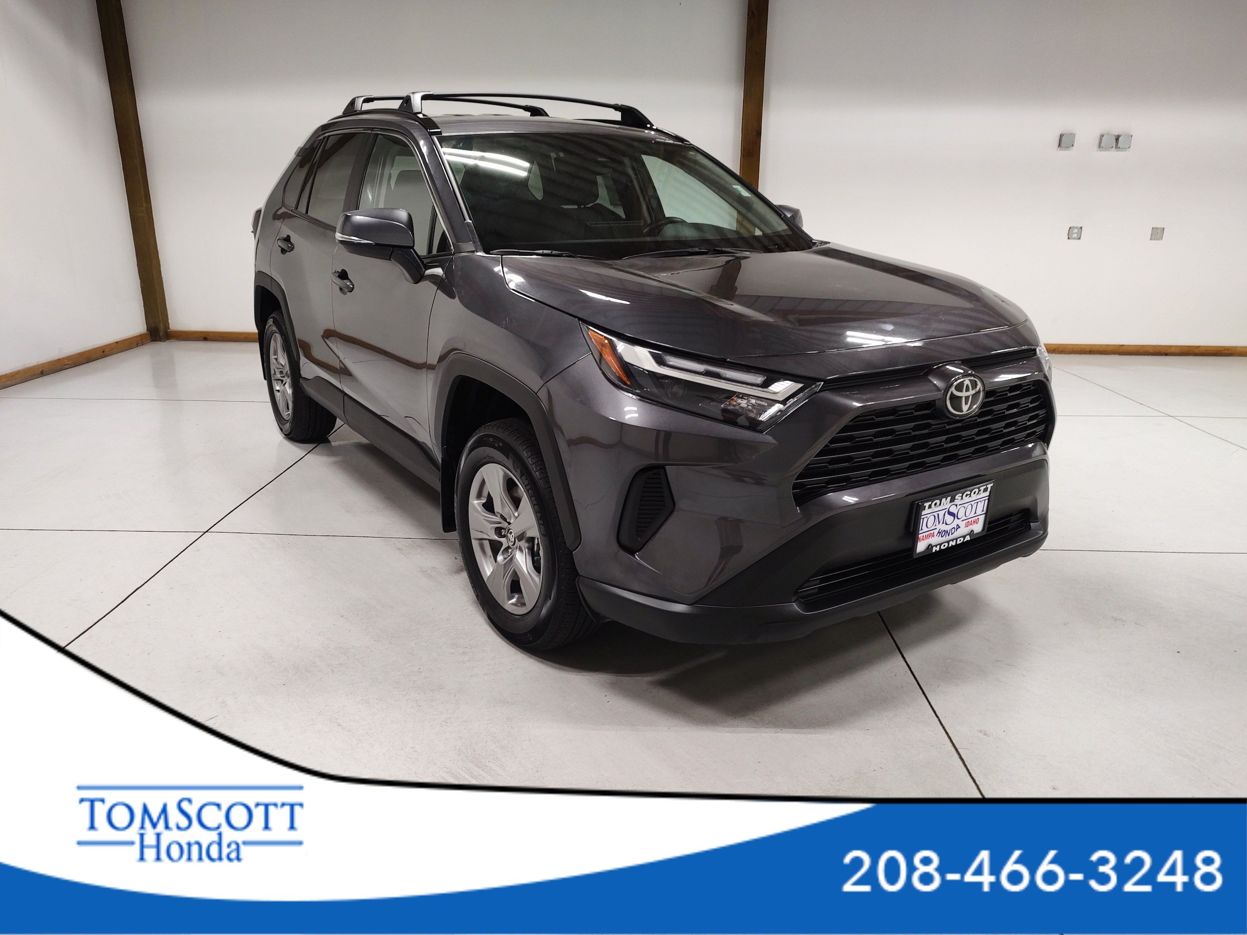 Used 2025 Toyota RAV4 XLE w/ Weather Package AWD/4WD image 1