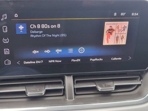 Used 2025 Chevrolet Trax LT FWD image 14