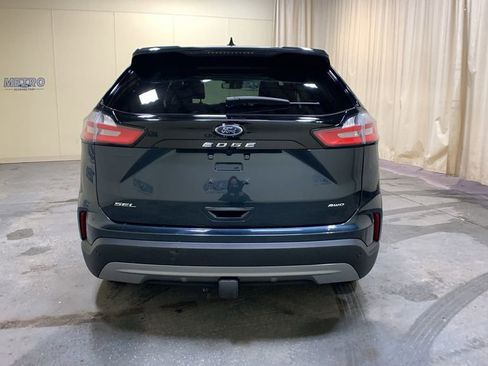 Used 2024 Ford Edge SEL w/ Convenience Package image 4