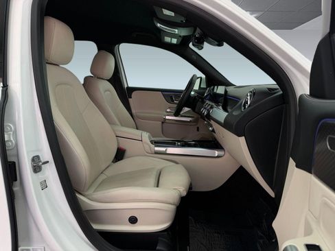 Certified 2025 Mercedes-Benz GLB 250 image 23