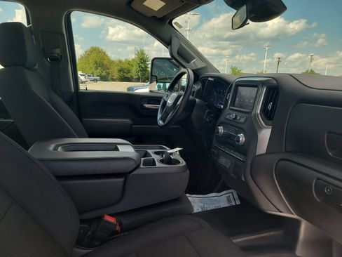 Used 2025 GMC Sierra 2500 Pro AWD/4WD image 24