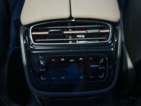 Used 2023 Mercedes-Benz EQS 580 4MATIC Sedan image 38