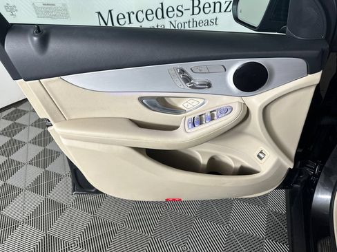 Certified 2022 Mercedes-Benz GLC 300 w/ Premium Package Lite image 10