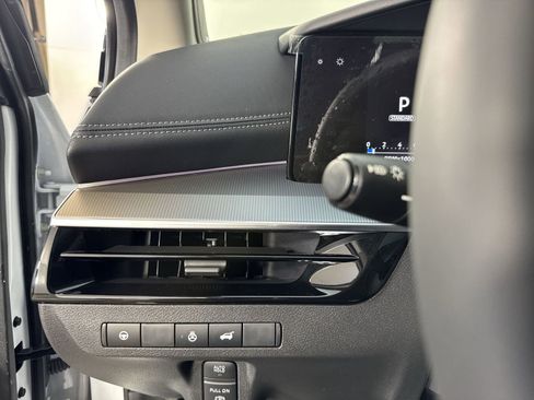 New 2025 Nissan Murano SL image 15