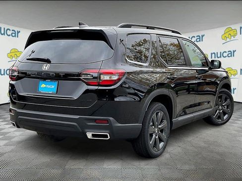 New 2025 Honda Pilot Sport image 7