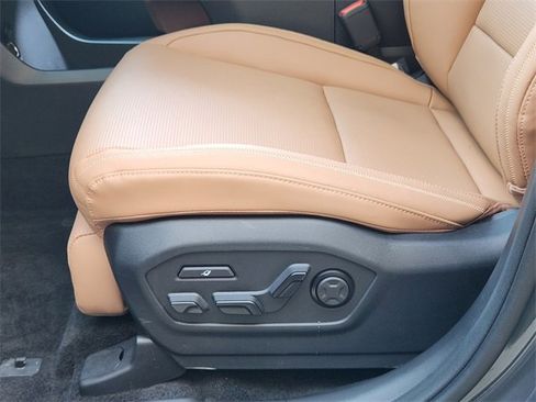 Used 2026 Hyundai Santa Fe Calligraphy image 19