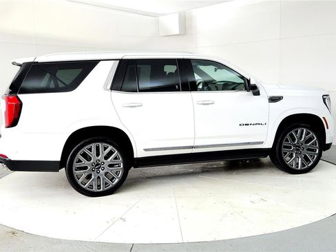 Used 2025 GMC Yukon Denali Ultimate image 6