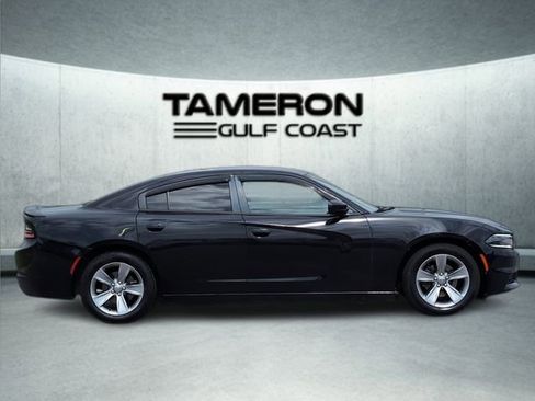 Used 2015 Dodge Charger SE w/ Sport Appearance Group RWD image 8