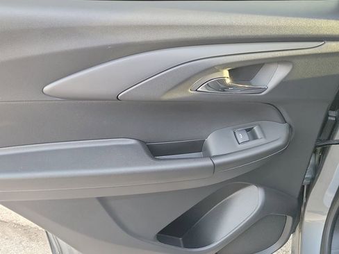 Used 2026 Chevrolet TrailBlazer LT w/ Driver Confidence Package image 11