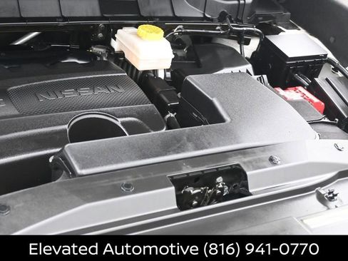 Certified 2023 Nissan Pathfinder Platinum w/ Cargo Package AWD/4WD image 26