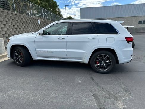 Used 2015 Jeep Grand Cherokee SRT w/ Trailer Tow Group IV AWD/4WD image 7