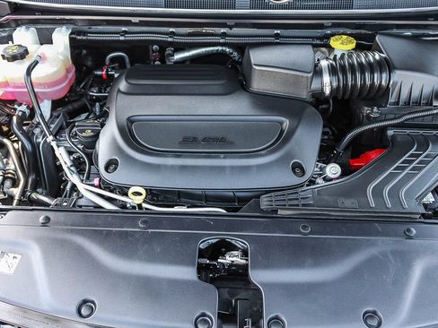 Used 2022 Chrysler Pacifica Touring-L FWD image 27