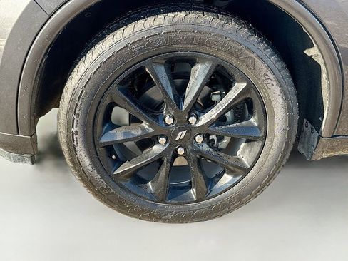 Used 2019 Dodge Durango SXT image 28