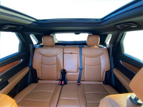 Used 2020 Cadillac XT5 Premium Luxury image 13