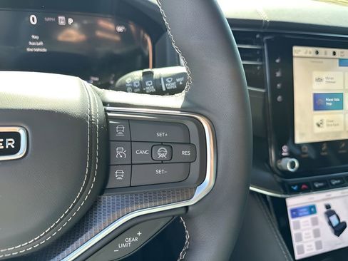 New 2026 Jeep Grand Wagoneer Summit image 31